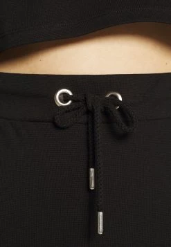 Nly By Nelly MY PERFECT SET - Sweatshirt - Black, Damen -Nly by Nelly Verkaufsladen 002e4bce2b3a41f288d89f2b8c247a18