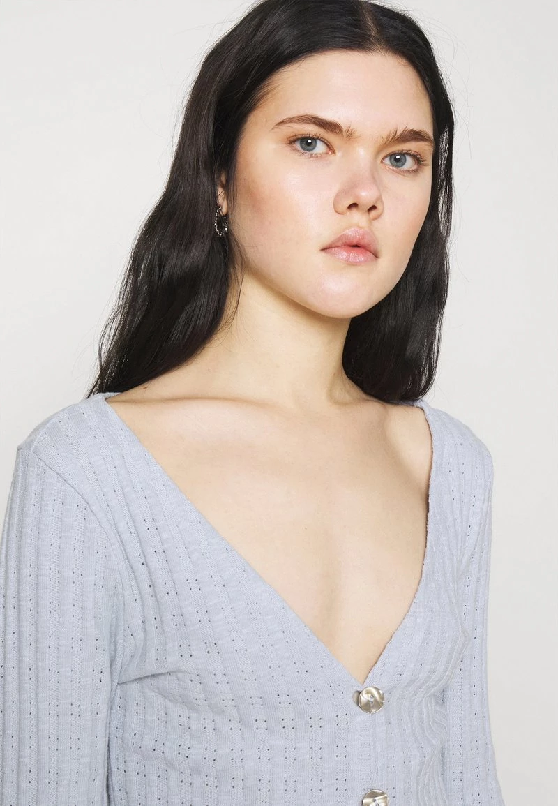 Nly By Nelly BUTTON DOWN CARDIGAN - Strickjacke - Light Blue, Damen 6 Nly By Nelly BUTTON DOWN CARDIGAN - Strickjacke - Light Blue, Damen – Bild 4