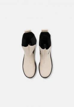 Nly By Nelly CLEAN BOOT PLAIN SOLE - Plateaustiefel - Beige, Damen -Nly by Nelly Verkaufsladen 36b343ef618f45efa95c1faf6715a143