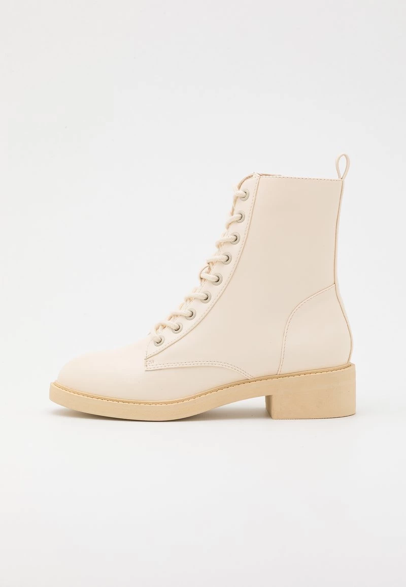 Nly By Nelly LACE UP FLAT BOOT - Schnürstiefelette - Cream Color, Damen 4 Nly By Nelly LACE UP FLAT BOOT - Schnürstiefelette - Cream Color, Damen – Bild 2