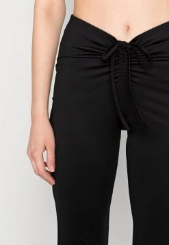 Nly By Nelly STRAP PANTS - Stoffhose - Black, Damen -Nly by Nelly Verkaufsladen 47ad0c8d0eb749e782b98897ccbced1a