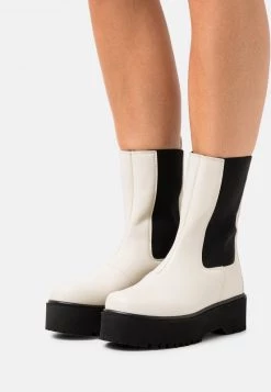 Nly by Nelly Verkaufsladen 31 Nly By Nelly CLEAN BOOT PLAIN SOLE - Plateaustiefel - Beige, Damen