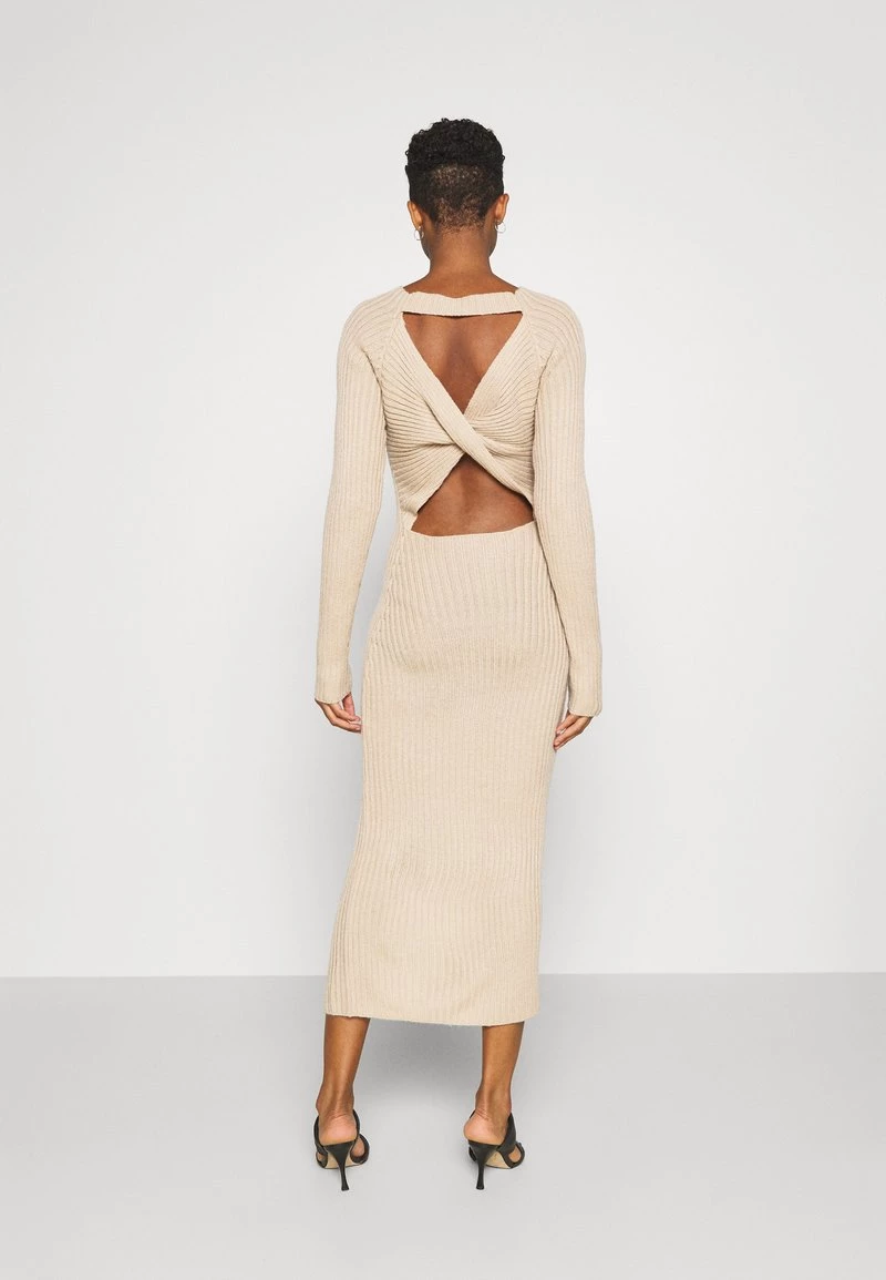 Nly By Nelly TWISTED BACK DRESS - Strickkleid - Beige, Damen 5 Nly By Nelly TWISTED BACK DRESS - Strickkleid - Beige, Damen – Bild 3