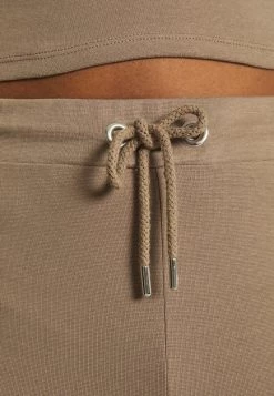 Nly By Nelly MY PERFECT SET - Sweatshirt - Nougat, Damen -Nly by Nelly Verkaufsladen ab9dc986b3bd4e7c91b03501cf020aac