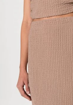 Nly By Nelly STRUCTURE LONG SKIRT - Maxirock - Nougat, Damen -Nly by Nelly Verkaufsladen b9ebaa53ce5d48e6b562e59fc5e0b8d4