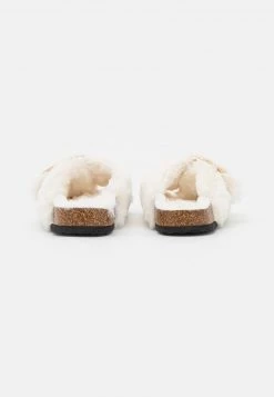 Nly By Nelly DOUBLE STRAP FLUFFY FLAT - Pantolette Flach - White, Damen 11 Nly By Nelly DOUBLE STRAP FLUFFY FLAT - Pantolette Flach - White, Damen -Nly by Nelly Verkaufsladen bd1e965d94474c5caa97abcad1be8c6f